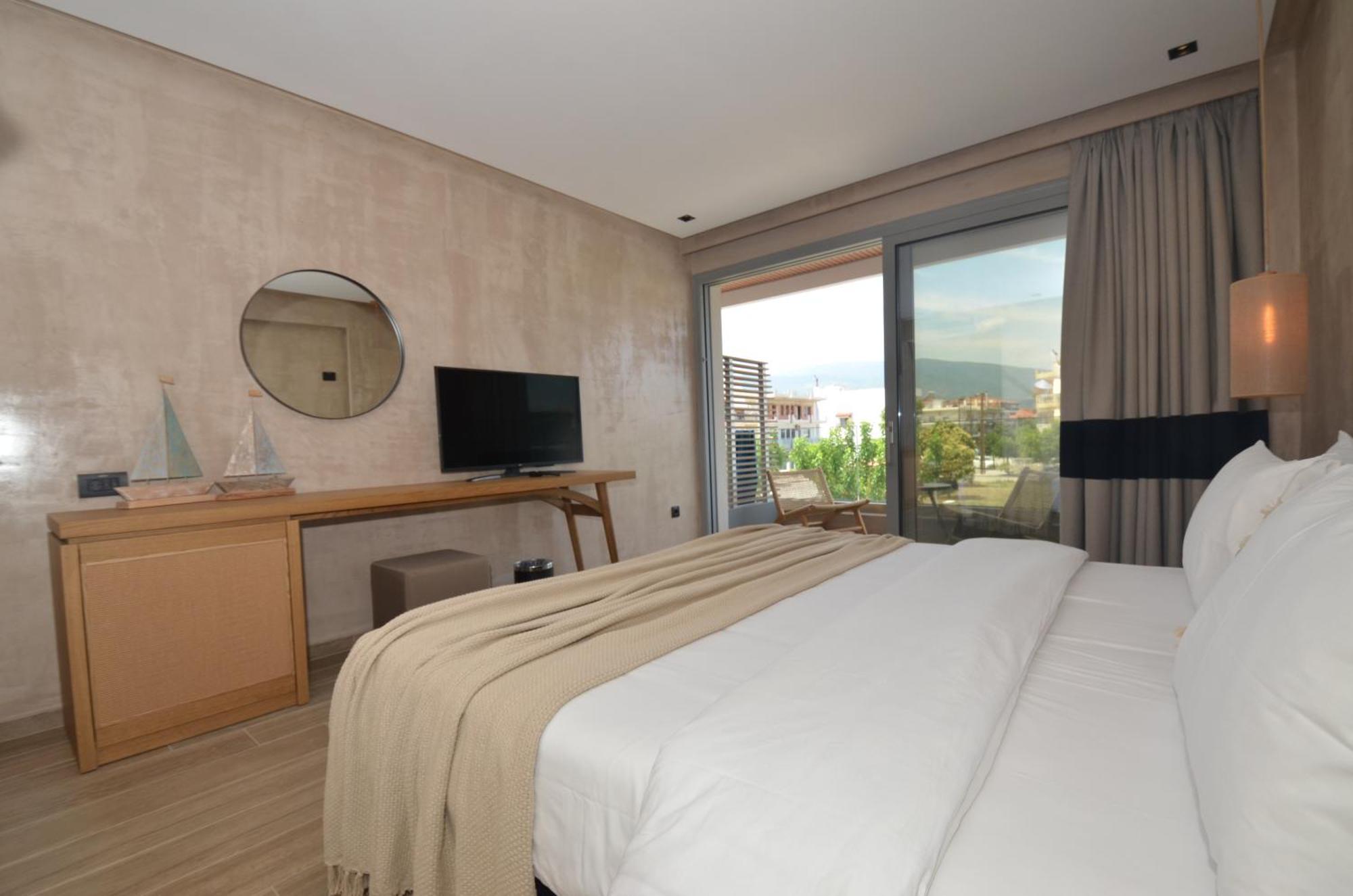 Hotel Evilion Sea And Sun