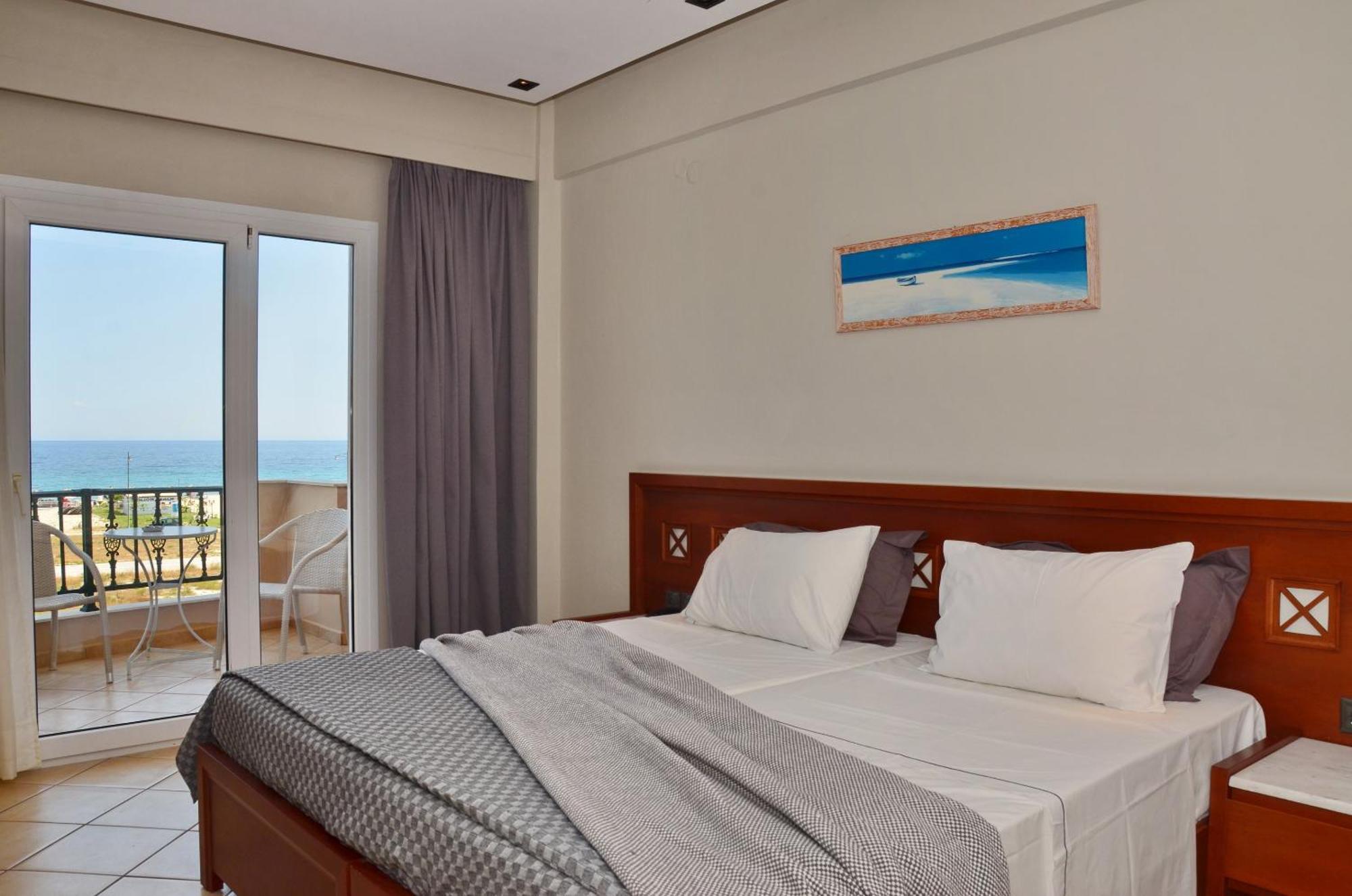 Evilion Sea And Sun Neoi Poroi