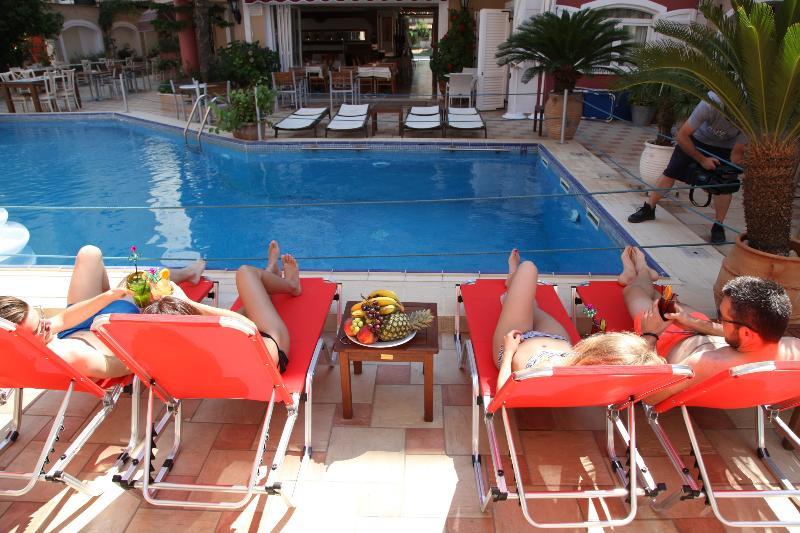 Hotel Evilion Sea And Sun 4*